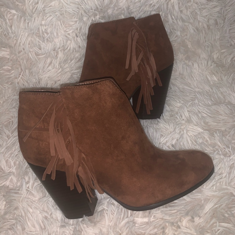 Carlos Santana booties size 7